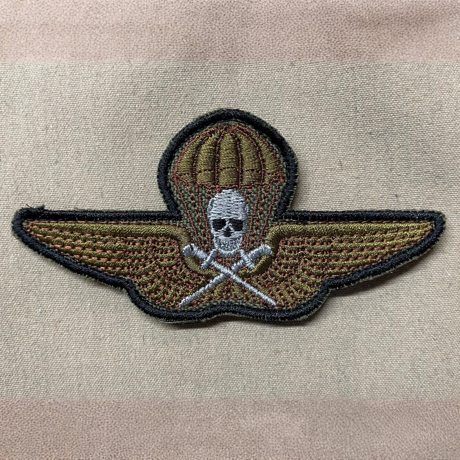 1940/2021M ejtőernyős felvarró -Multicam jellegű-