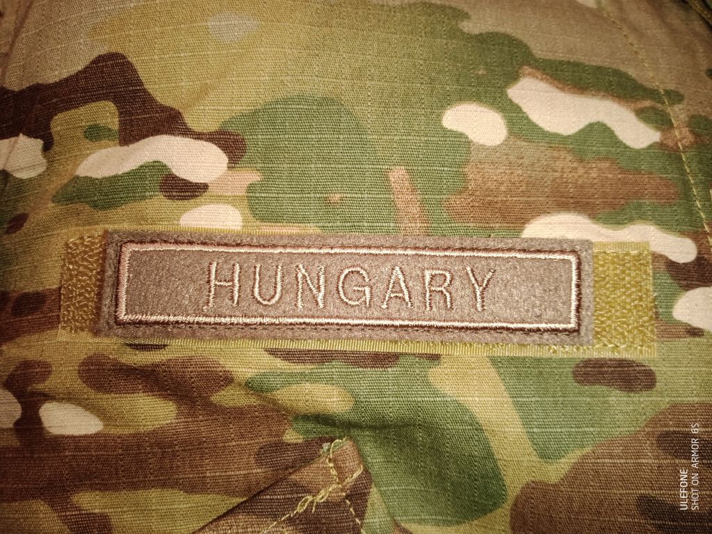 HUNGARY,  Tépőzáras Felvarró